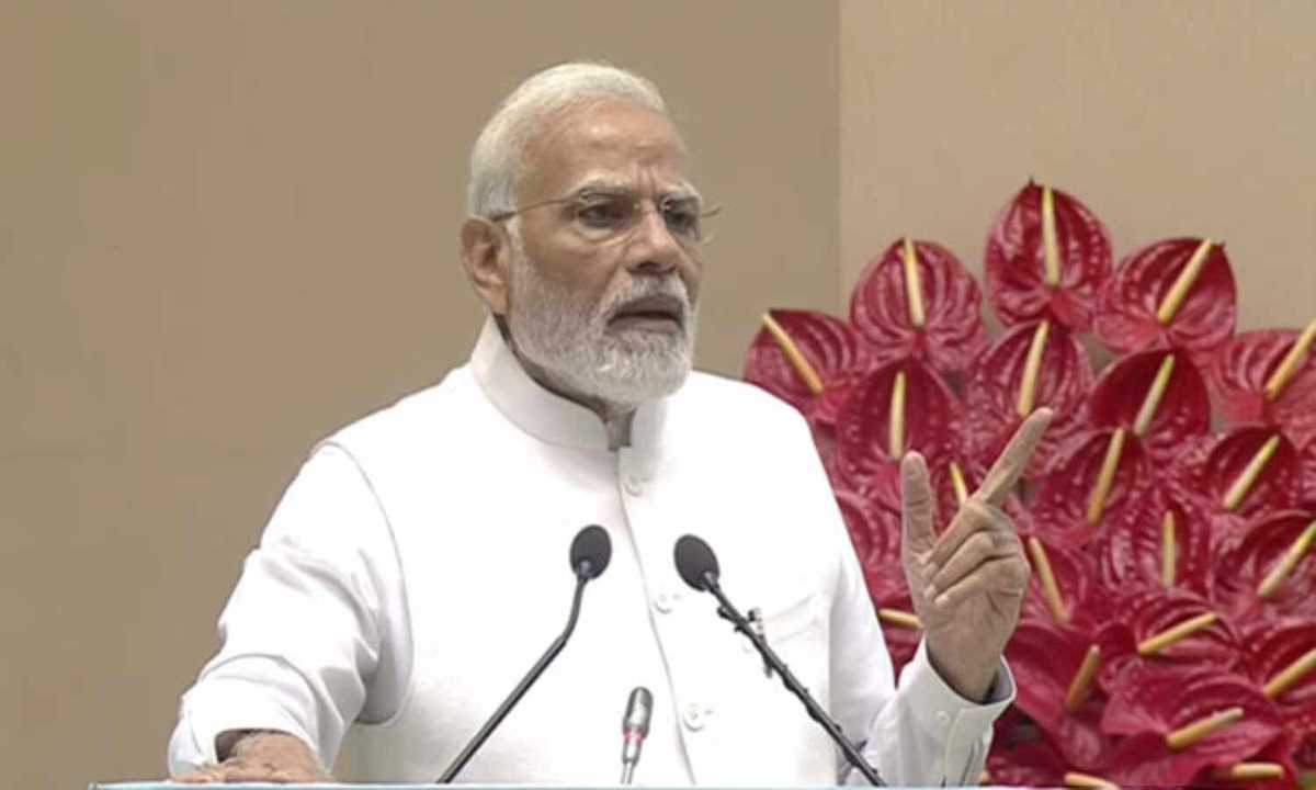 भ्रष्टाचार के लंबित मामलों पर विभागों की रैंकिंग हो : मोदी